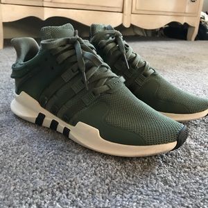 Adidas Sneakers